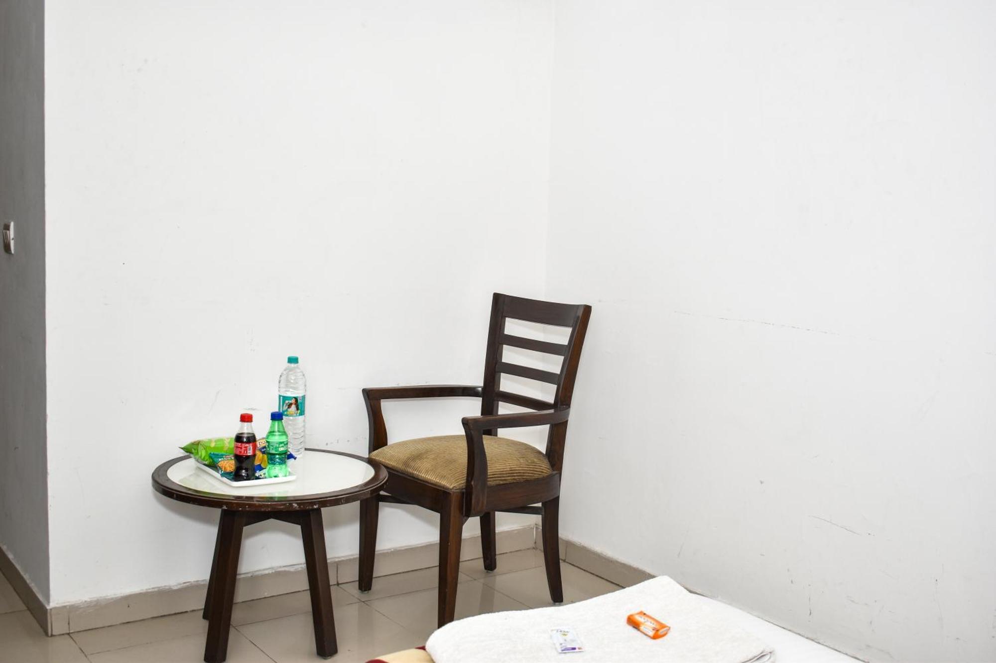 Hotel Chanchal Continental - 02 Mins From New Delhi Railway Station Exterior foto