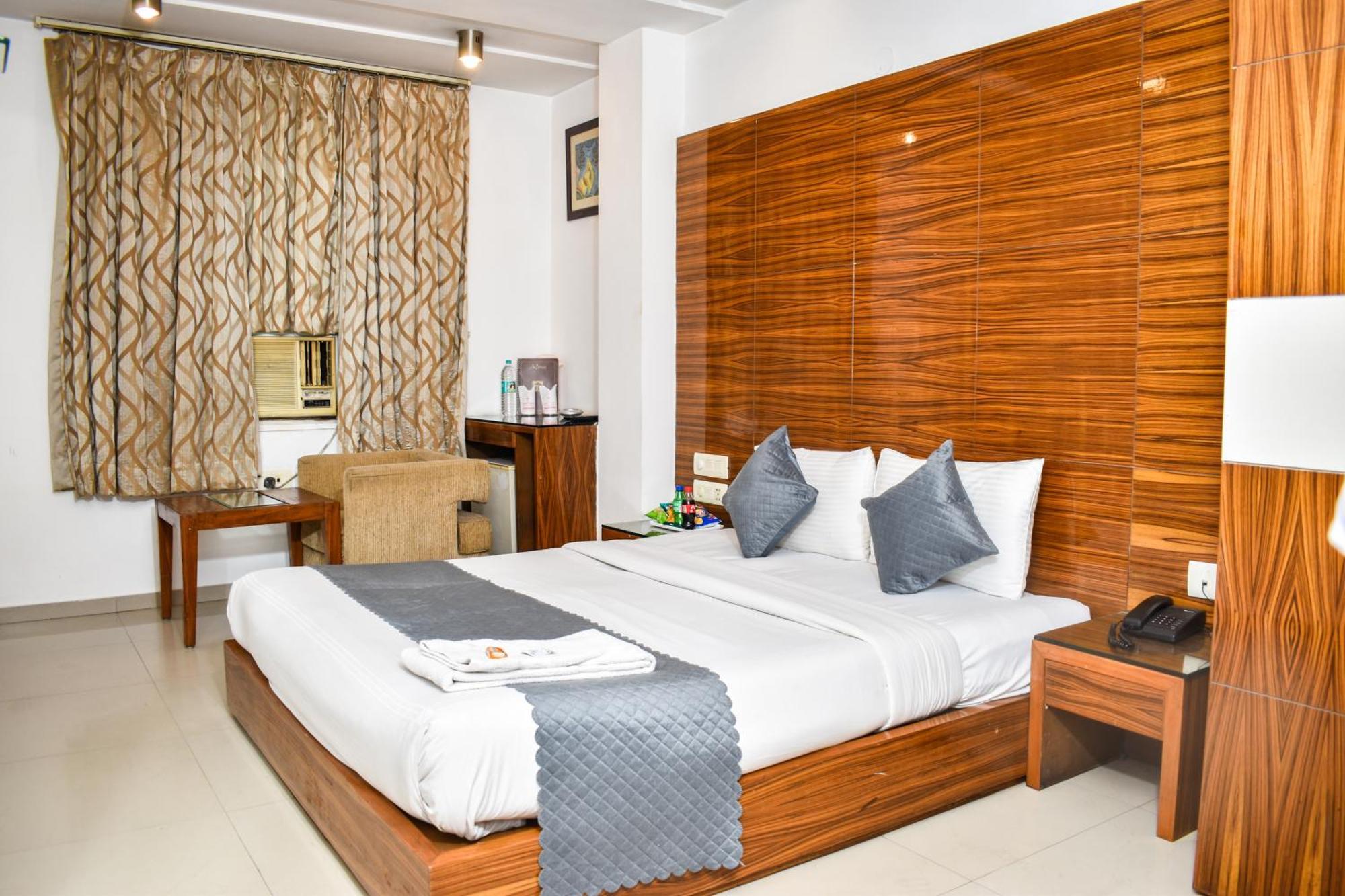 Hotel Chanchal Continental - 02 Mins From New Delhi Railway Station Exterior foto