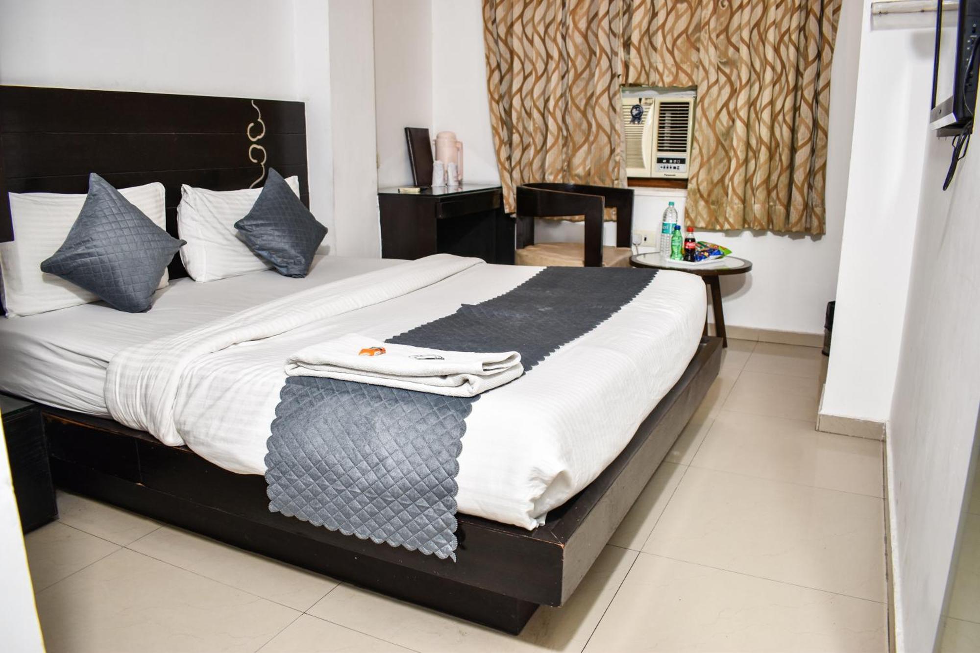 Hotel Chanchal Continental - 02 Mins From New Delhi Railway Station Exterior foto