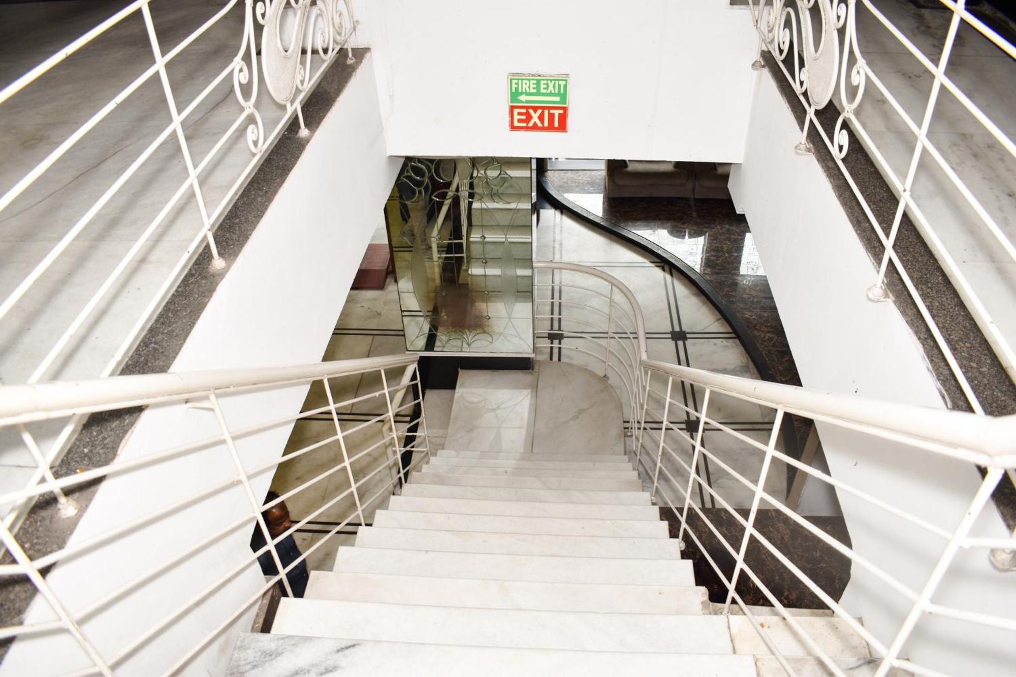 Hotel Chanchal Continental - 02 Mins From New Delhi Railway Station Exterior foto