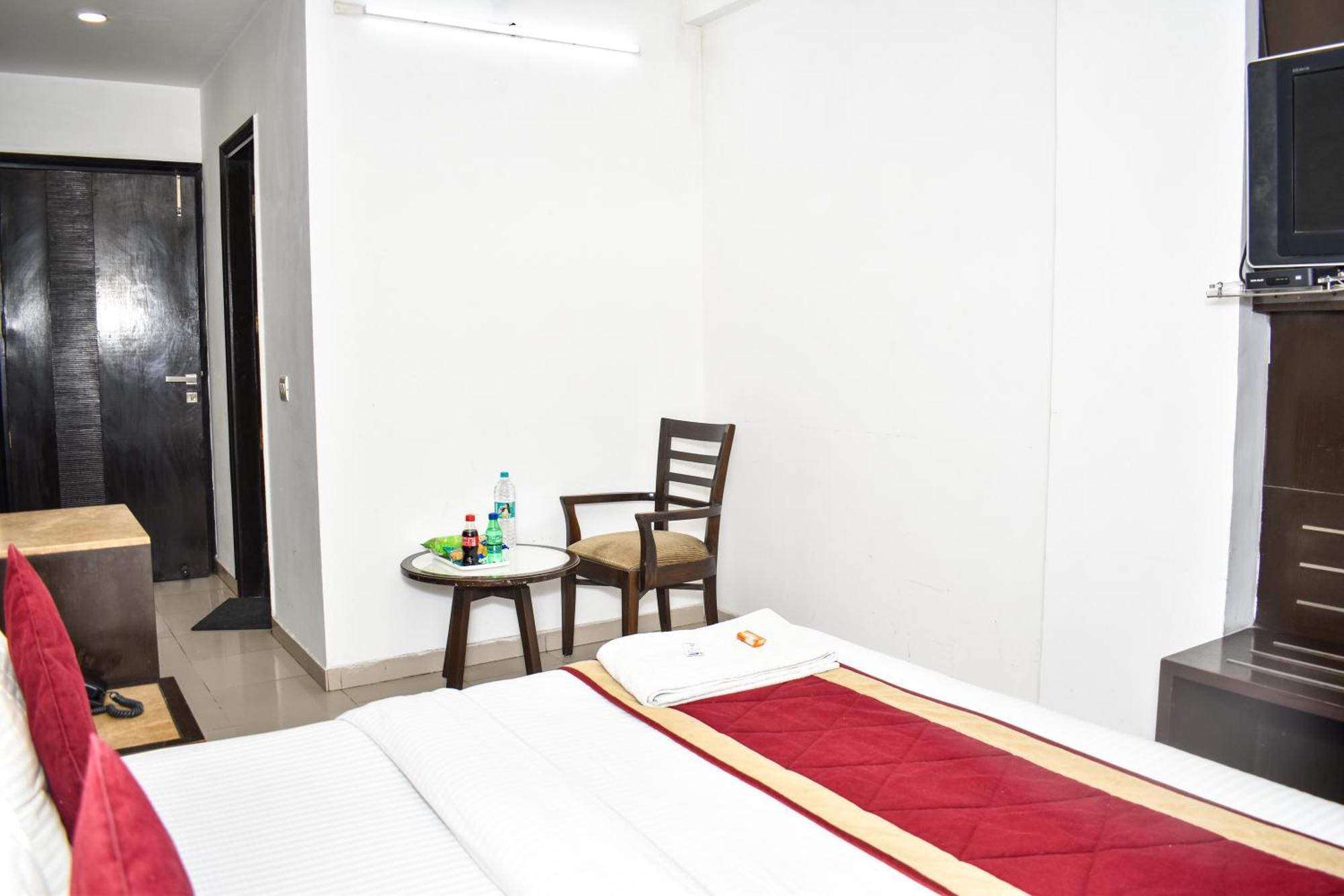 Hotel Chanchal Continental - 02 Mins From New Delhi Railway Station Exterior foto