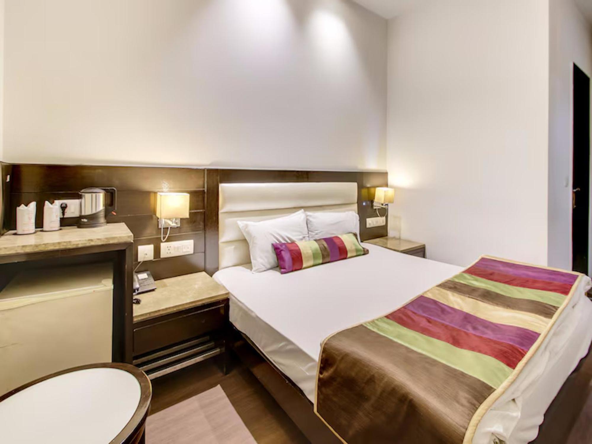Hotel Chanchal Continental - 02 Mins From New Delhi Railway Station Exterior foto