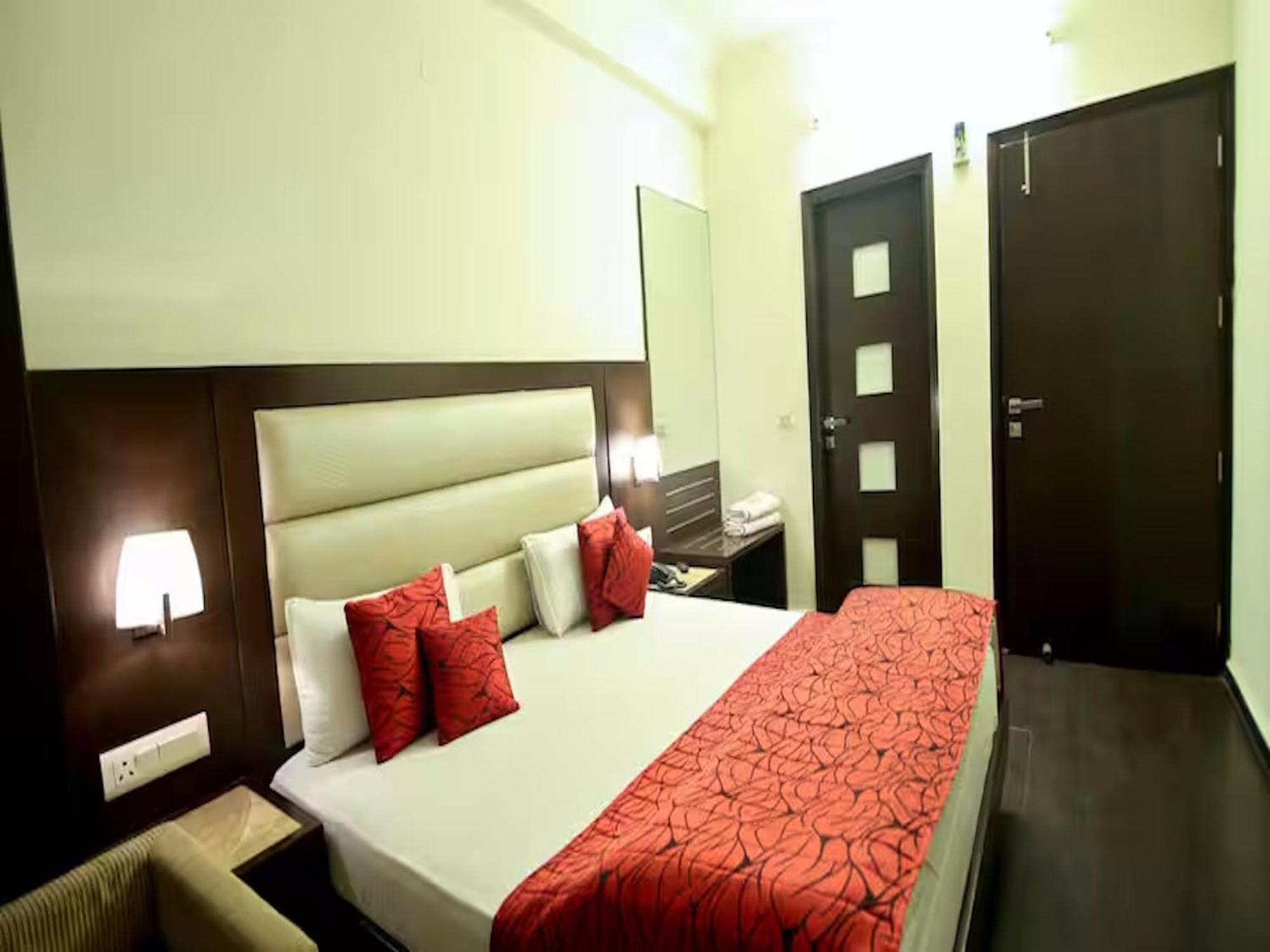 Hotel Chanchal Continental - 02 Mins From New Delhi Railway Station Exterior foto